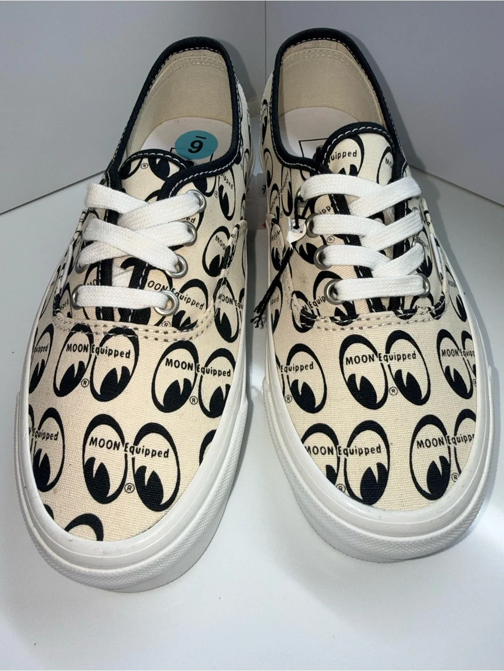 Vans x Mooneyes Authentic 44 DX Anaheim Factory White Collab M6 | W7.5